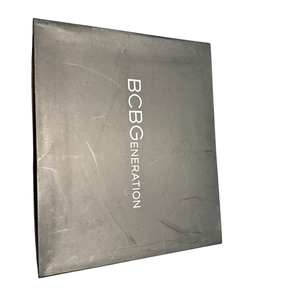 BCBG Generation BG Thatcher Lux Kid Suede Ankle Bootie Heels Shoes 7.5 US - Picture 4 of 5